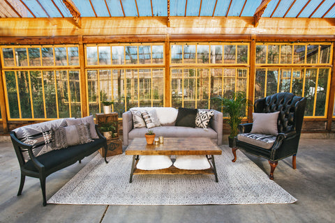 Mitchell Point Lounge Rental